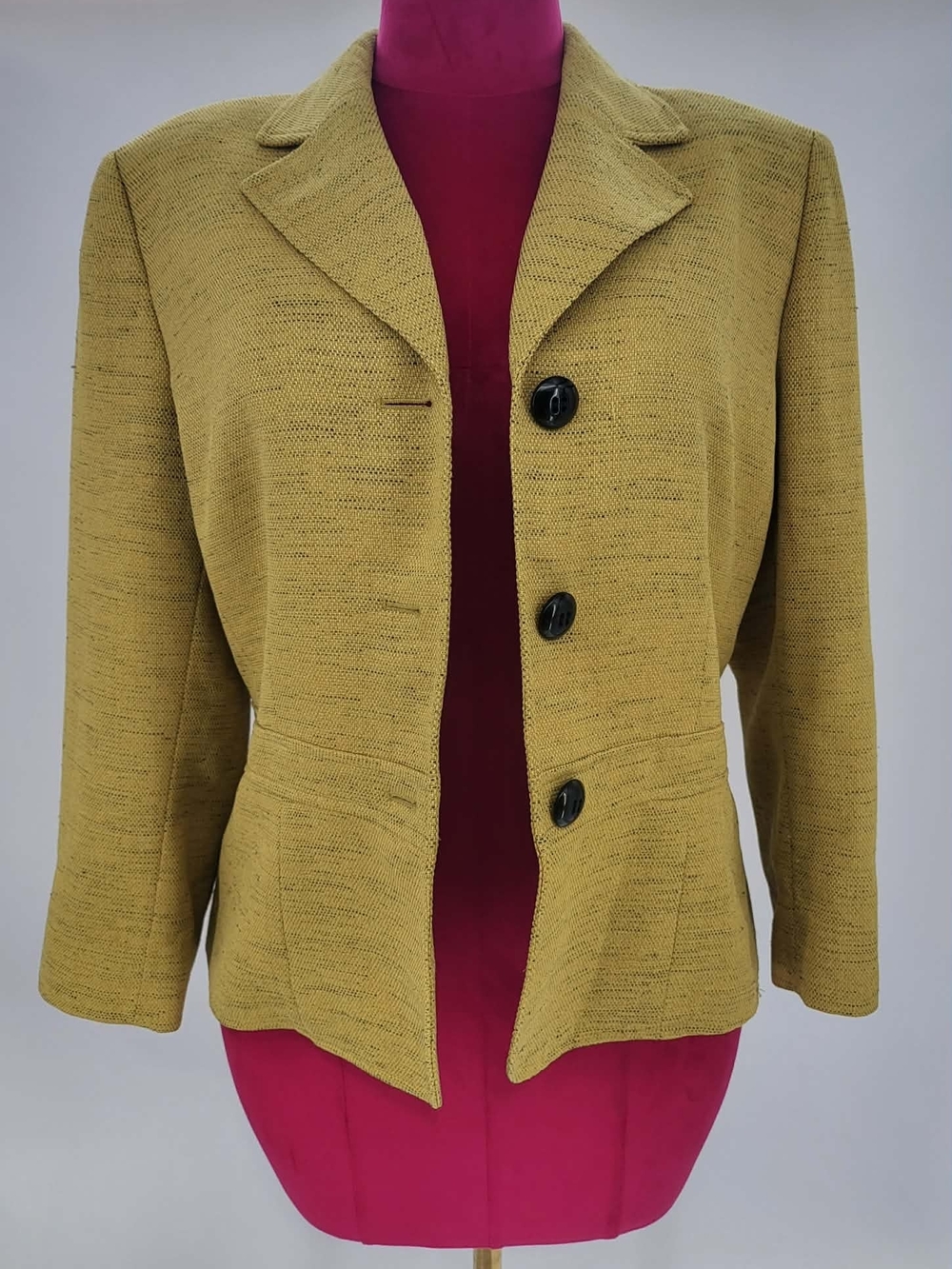 Women's Mustard Le Suit Tailored Button Jacket